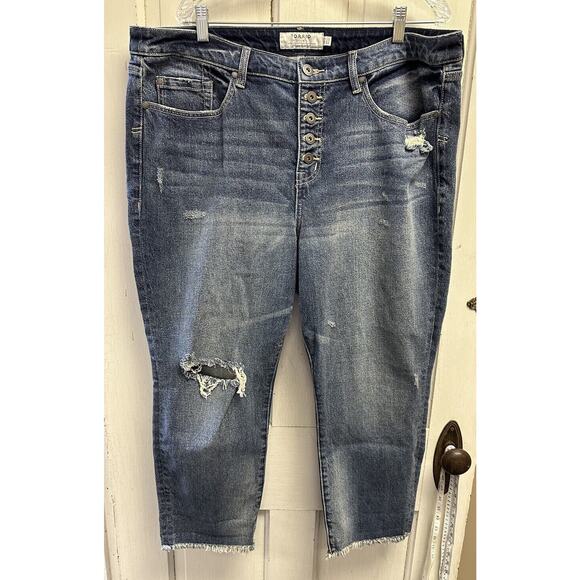 Torrid Button Fly High Rise Straight Distressed Jeans Size 18S - Picture 1 of 5